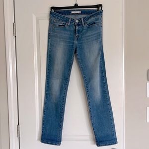 Levi’s 712 Slim